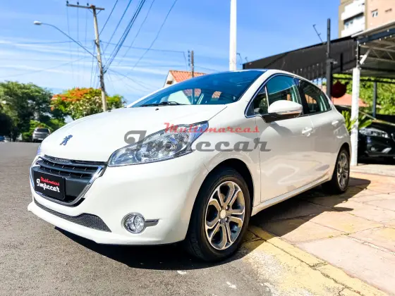 PEUGEOT 208 2014