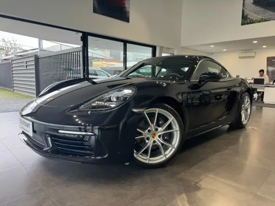 PORSCHE 718 2024