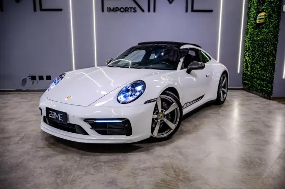 PORSCHE 911 2023