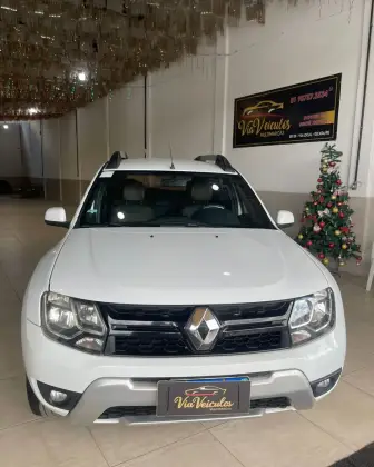 RENAULT DUSTER 2017