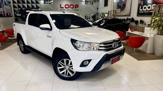 TOYOTA HILUX 2020
