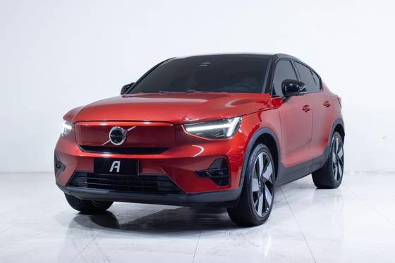 VOLVO C40 2022