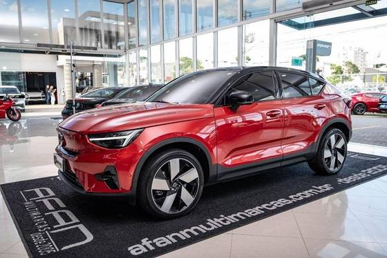 VOLVO C40 2022