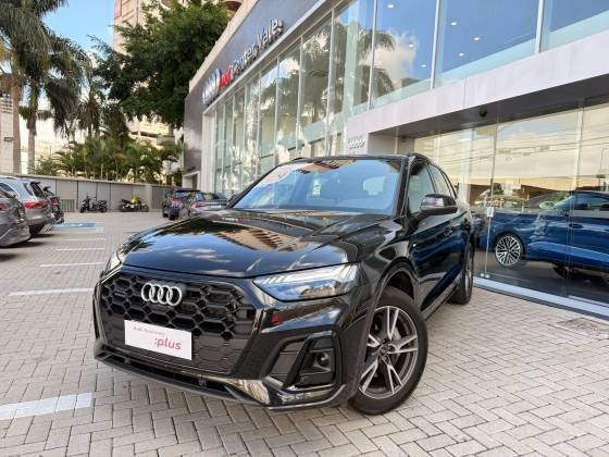 AUDI Q5 2024