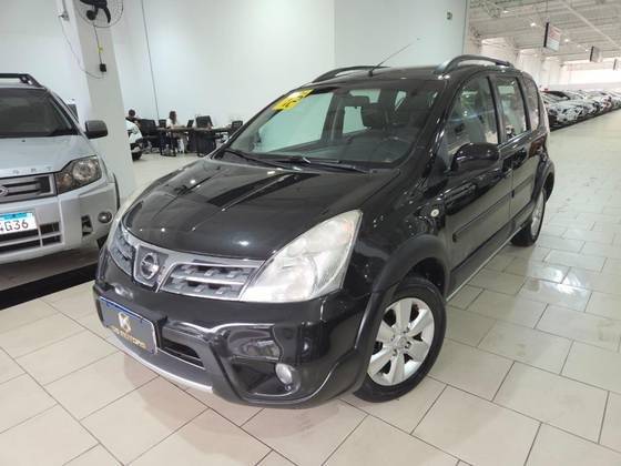 NISSAN LIVINA 2012