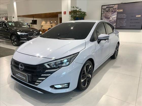 NISSAN VERSA 2024