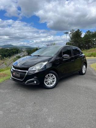 PEUGEOT 208 2017