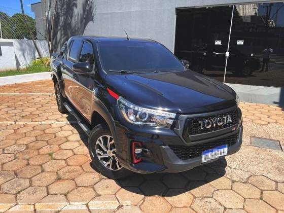 TOYOTA HILUX 2020