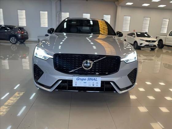 VOLVO XC60 2023
