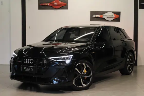 AUDI E-TRON 2023