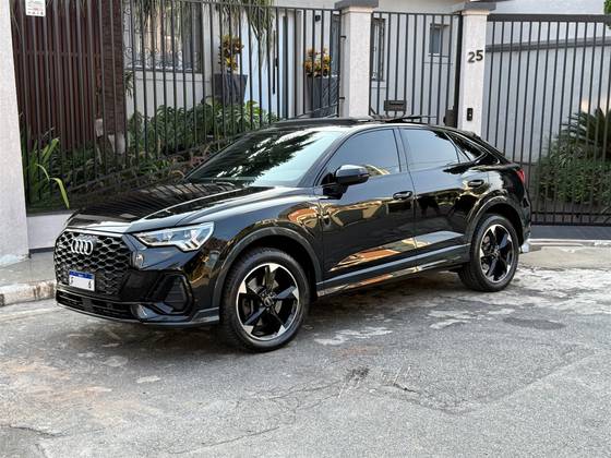 AUDI Q3 2023