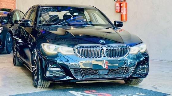 BMW 330e 2022