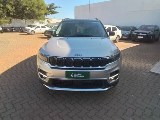 JEEP COMMANDER 2023