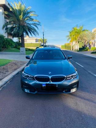 BMW 320i 2021