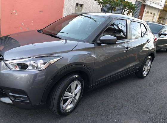 NISSAN KICKS 2021