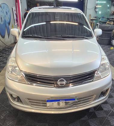 NISSAN TIIDA 2013