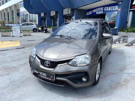 TOYOTA ETIOS 2018