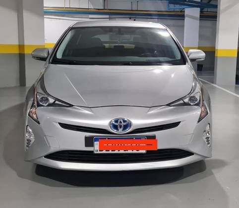 TOYOTA PRIUS 2018