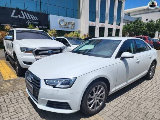 AUDI A4 2017