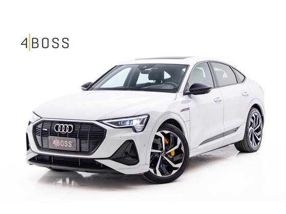 AUDI E-TRON 2022
