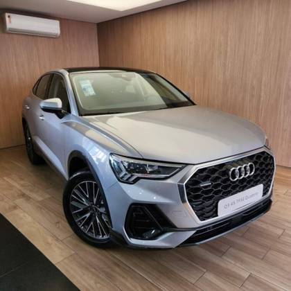 AUDI Q3 2024