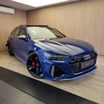 AUDI RS6 2025