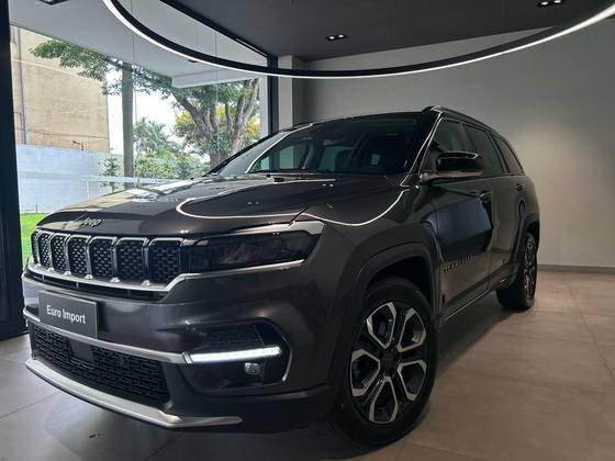 JEEP COMMANDER 2023