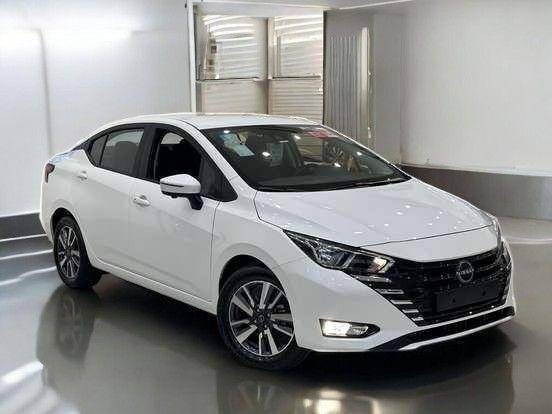 NISSAN VERSA 2025