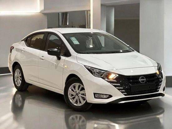 NISSAN VERSA 2025