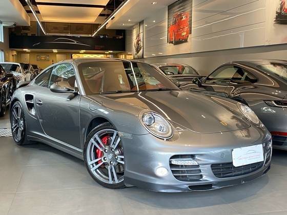 PORSCHE 911 2011