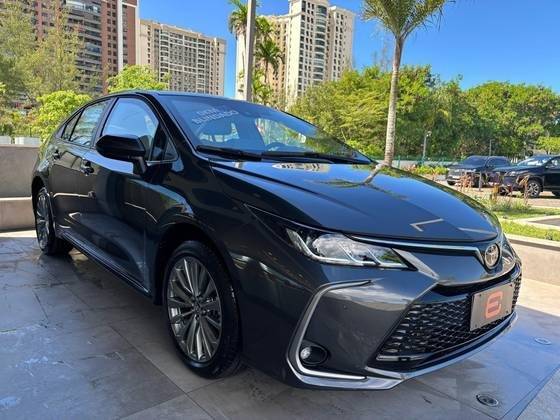 TOYOTA COROLLA 2025