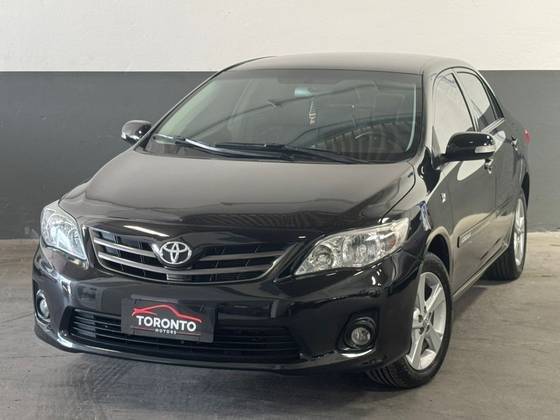 TOYOTA COROLLA 2013