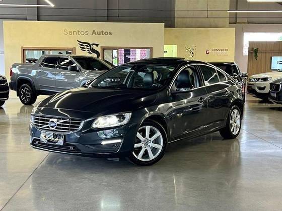 VOLVO S60 2017