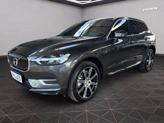 VOLVO XC60 2021