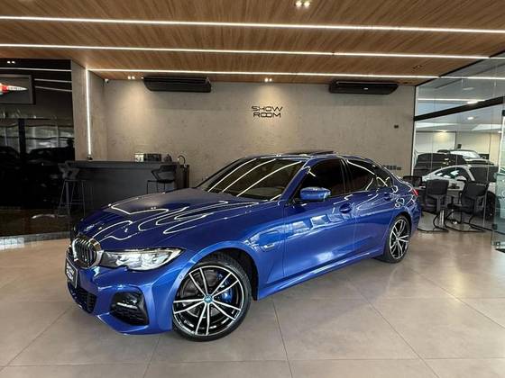BMW 330e 2022