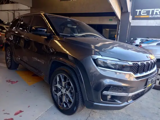 JEEP COMMANDER 2023