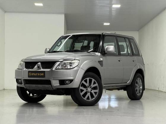 MITSUBISHI PAJERO TR4 2014