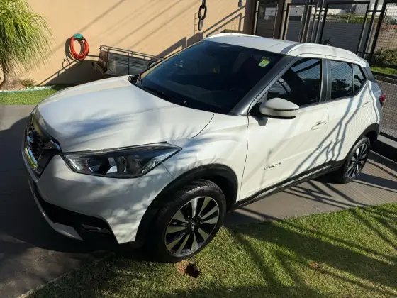NISSAN KICKS 2017
