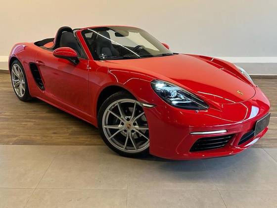 PORSCHE 718 2024