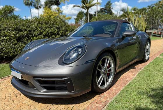 PORSCHE 911 2024