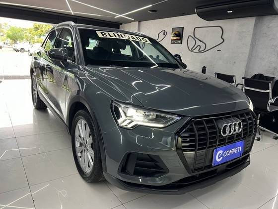 AUDI Q3 2021