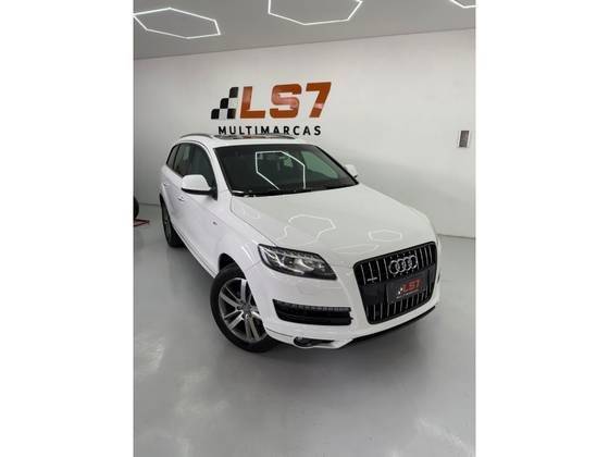 AUDI Q7 2012