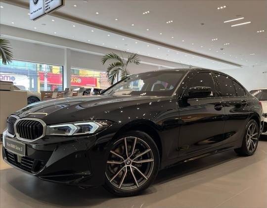 BMW 320i 2025
