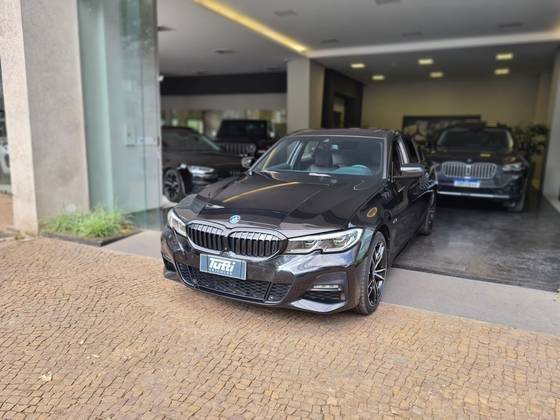 BMW 330e 2022