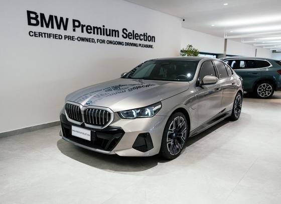 BMW 530e 2025