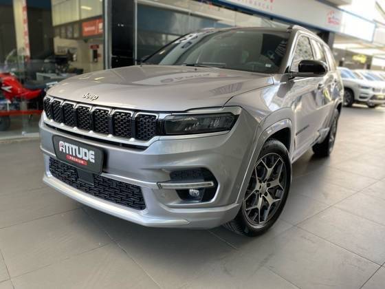 JEEP COMMANDER 2023
