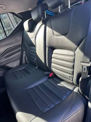 NISSAN KICKS 2022