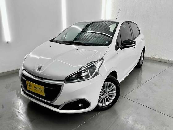 PEUGEOT 208 2019