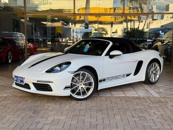 PORSCHE 718 2024