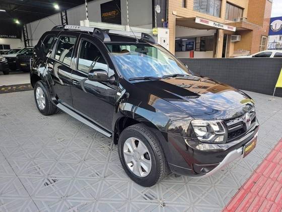 RENAULT DUSTER 2017
